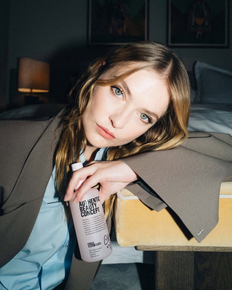 10 mar camille glow